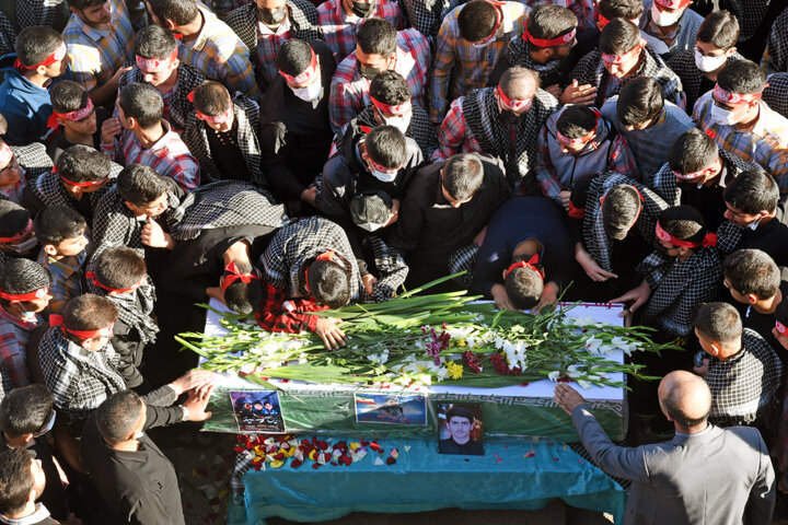 آخرین دیدار "محمدرضا" با همکلاسیها در لباس شهادت