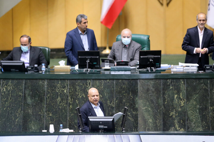 آخرین تغییرات لایحه افزایش حقوق کارمندان و بازنشستگان چیست؟