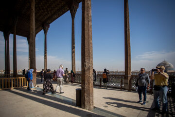 İsfahan yabancı turistlerin gözdesi