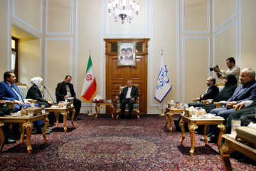 دیدار هیأت پارلمانی سوریه با قالیباف