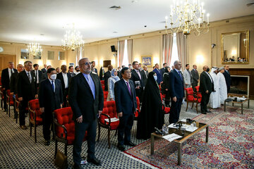 El encuentro del viceministro de Exteriores Baqeri Kani con los embajadores destinados en Irán