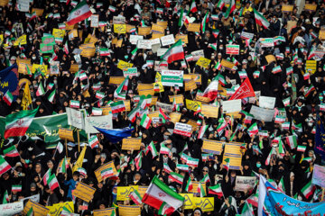 Manifestaciones conmemorativas del Día Nacional del Estudiante en Mashhad