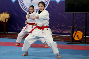 مسابقات کاراته وان ایران در بخش دختران در کرمانشاه آغاز شد