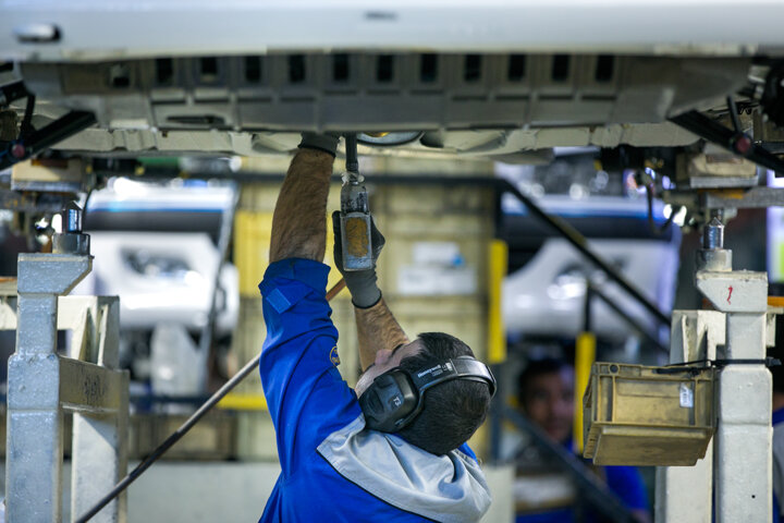 افزایش سرمایه و عبور غولهای خودروسازی ایران از مرز ورشکستگی