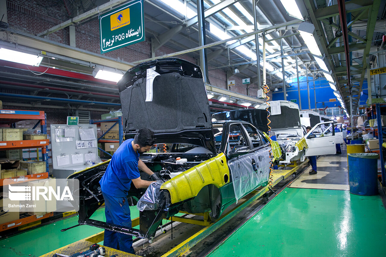 وزارت صمت: صنعت خودرو پیشتاز رشد تولید در میان همه صنایع بورسی است