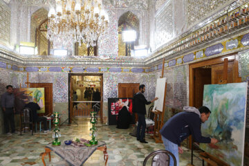 Taller de pintura "Rojo oscuro" en Shiraz