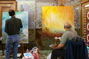 Taller de pintura "Rojo oscuro" en Shiraz