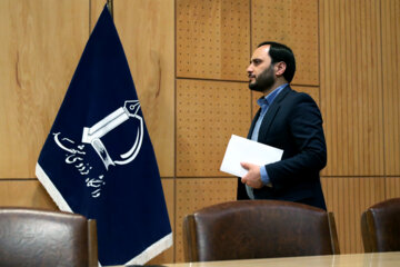 نشست اساتید دانشگاه فردوسی مشهد با «علی بهادری جهرمی» سخنگوی دولت