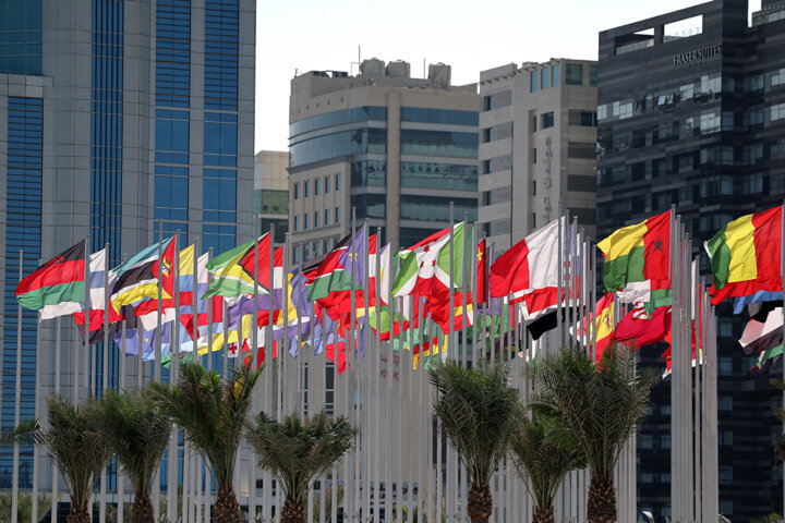 از بدرقه ملیپوشان فوتبال ایران با حضور آیتالله رئیسی تا اعلام آمادگی زلنسکی برای صلح با روسیه