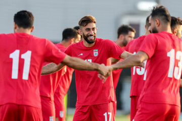 El primer entrenamiento de la selección de fútbol de Irán en Qatar