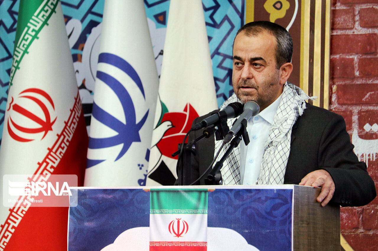 بحرانها و تهدیدهای دشمن ملت ایران را قویتر میکند بحرانها و تهدیدهای دشمن ملت ایران را قویتر میکند