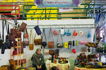 سومین نمایشگاه منطقه‌ای صنایع‌دستی در سمنان