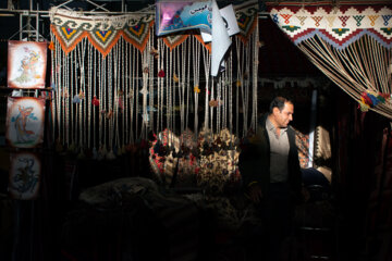 ۳.۹ میلیارد تومان صنایع دستی در نمایشگاه منطقه‌ای سمنان به فروش رفت