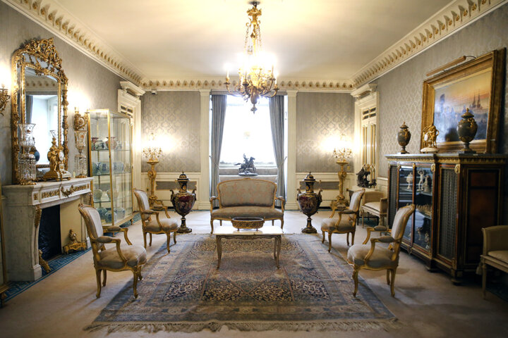 کاربری طبقه پایین «کاخ سبز» در سعدآباد چه بود؟/ قرآن خاتمکاری هدیه حافظ اسد