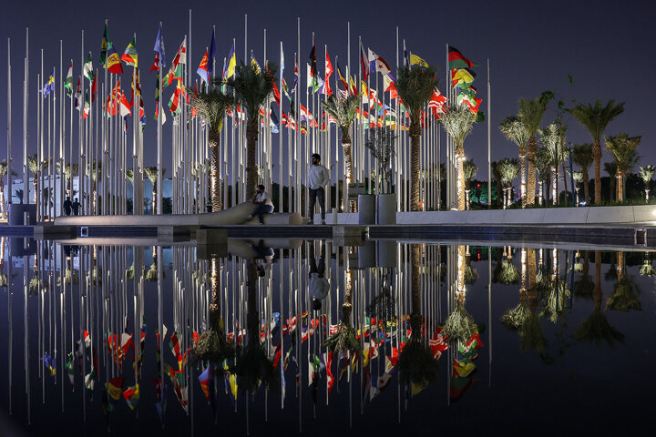 نگاهی به جذاب‌ترین میدان دوحه در زمان جام‌جهانی؛ باد به پرچم دوستی‌ها می‌وزد