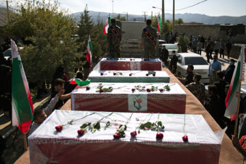 Funeral por los mártires del atentado terrorista ocurrido en Ize