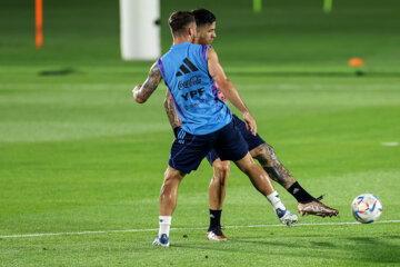 Entrenamiento de los equipos nacionales de fútbol de España y Argentina en Doha