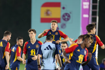 Entrenamiento de los equipos nacionales de fútbol de España y Argentina en Doha