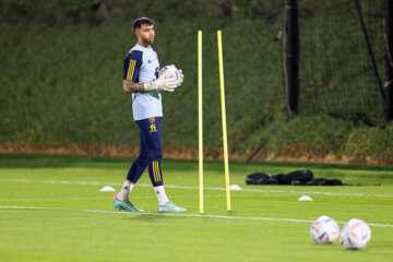 Entrenamiento de los equipos nacionales de fútbol de España y Argentina en Doha