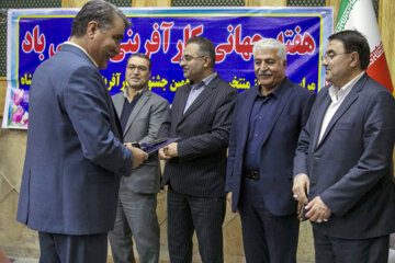 تجلیل از کارآفرینان برتر استان کرمانشاه