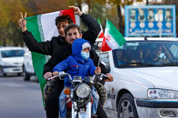 L’Iran descend dans la rue et fête la victoire du Team Melli face aux pays de Galles