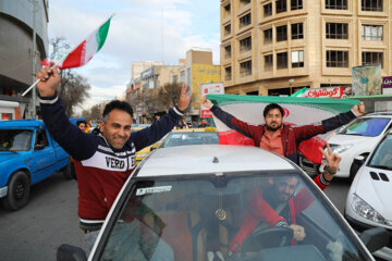 Victoire de l’équipe nationale d’Iran au Qatar face au Pays de Galles : La liesse se répand dans les rues d’Adrabil à l’ouest