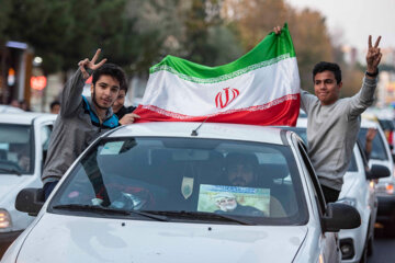 La alegría del pueblo tras la victoria de la selección nacional de fútbol de Irán