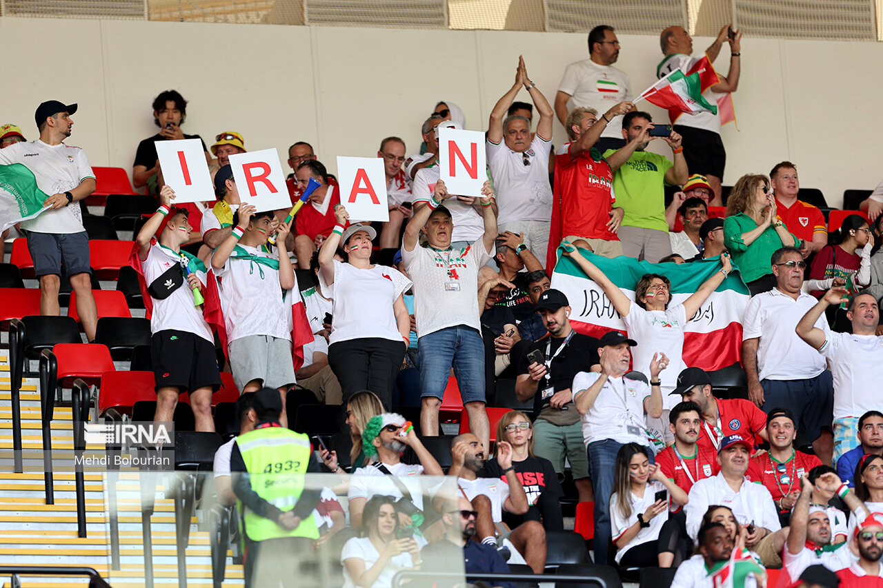 ورزشگاه «احمدبن‌ علی» در انحصار ایرانی‌ها؛ کولاک تماشاگران در حمایت از تیم ملی