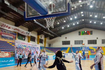 برتری استان فارس در رقابت های والیبال و بسکتبال دختران دانش آموز کشور 
