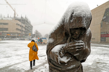 بارش برف پاییزی در مشهد
