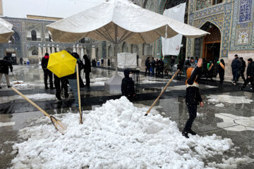 بارش برف پاییزی در مشهد