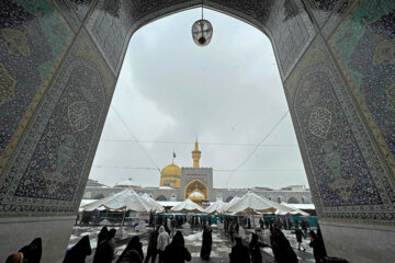 بارش برف پاییزی در مشهد