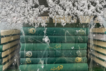 بارش برف پاییزی در مشهد