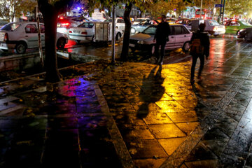 La hermosa lluvia de otoño en Teherán