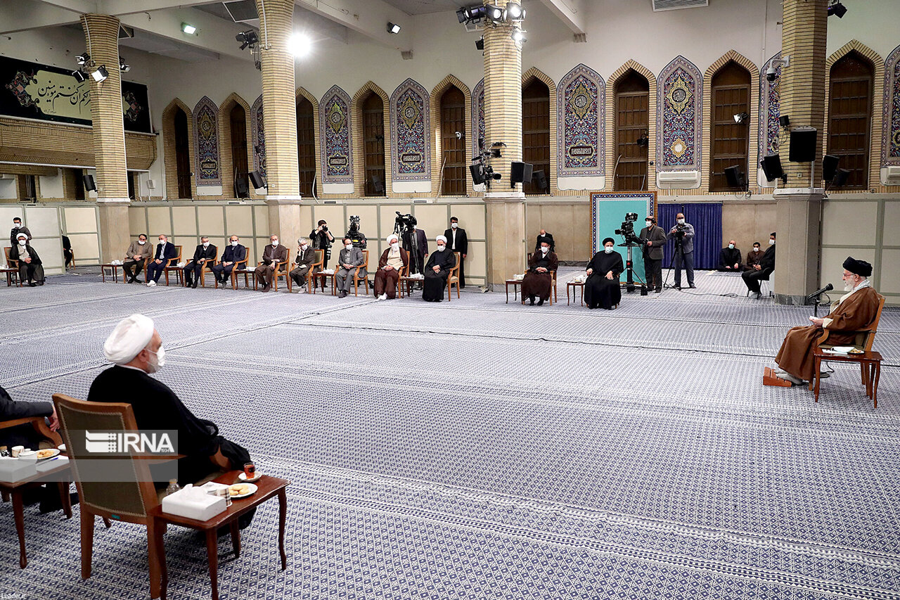 قائد الثورة : يجب تحديد حالات الضعف الثقافي والعمل على معالجتها في البلاد قائد الثورة : يجب تحديد حالات الضعف الثقافي والعمل على معالجتها في البلاد