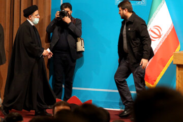 Conmemoración del Día del Estudiante Universitario con la presencia del presidente iraní