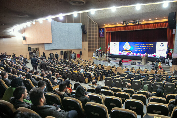 امام جمعه کرمانشاه: بستر لازم برای ازدواج جوانان در جامعه فراهم شود