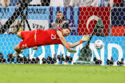 سنگربان آرژانتین داور بازی را دیوانه خطاب کرد