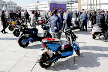 ۶۰۰ لیتر صرفه‌جویی در مصرف سوخت با ورود موتورسیکلت‌های برقی به ناوگان حمل و نقل تهران