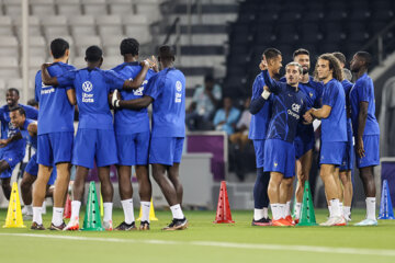 Entrenamiento de la selección de fútbol de Francia en Doha
