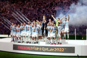 Coupe du monde 2022 : les belles images de la cérémonie de clôture marquée par un 3e trophée pour l’Argentine