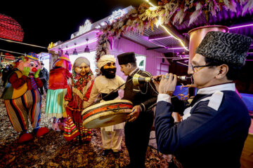 Exposición de la noche de Yalda en Teherán
