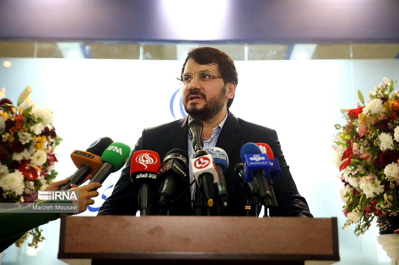 افزایش وام ودیعه به ۳۰۰ میلیون و وام ساخت به یک میلیارد تومان برای نخبگان افزایش وام ودیعه به ۳۰۰ میلیون و وام ساخت به یک میلیارد تومان برای نخبگان