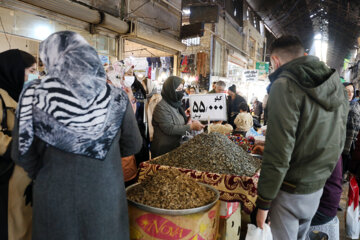 De la chaleur au marché de Yalda