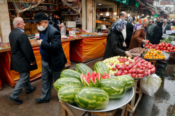 L’ambiance de la fête de Yalda dans les marchés de Rasht 