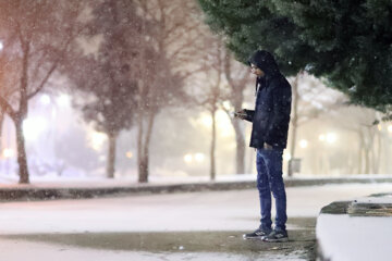 Iran/Hamadān : la neige a blanchi la ville