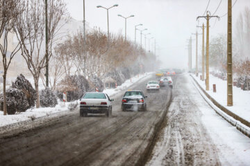 Iran : la première chute de neige de l'hiver 2022 à Zanjan au nord-ouest