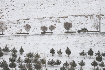 Llega la primera nieve invernal a Zanyan
