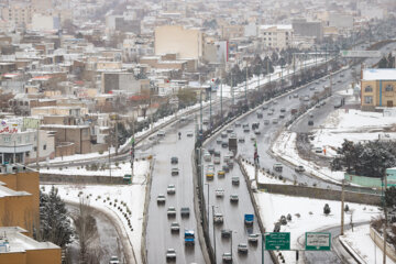 Iran : la première chute de neige de l'hiver 2022 à Zanjan au nord-ouest