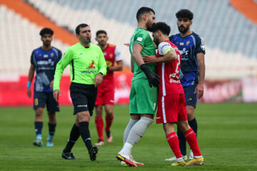 لیگ برتر فوتبال- پرسپولیس و پیکان